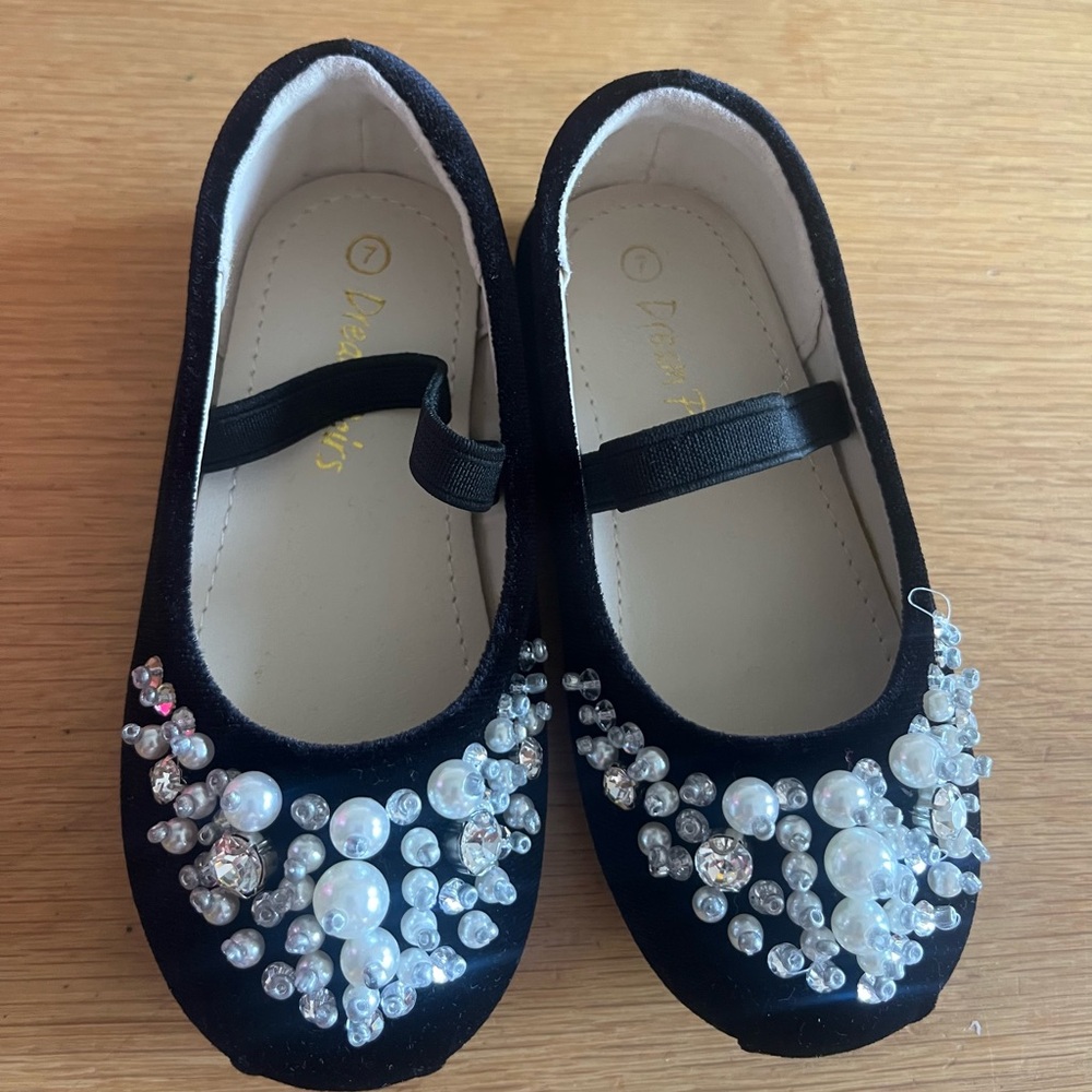 Dream Pairs Flat Black Suede Mary Jane Shoes Toddler Girls Size 7